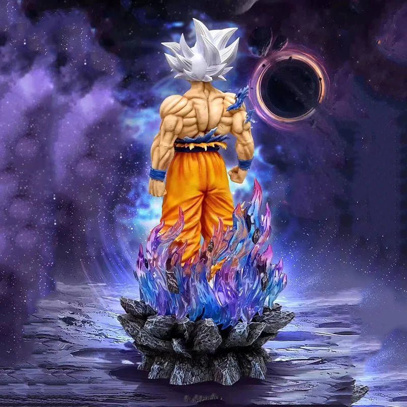 Anime Dragon Ball Figure: Son Goku Ultra Instinct - Homebound Essentials