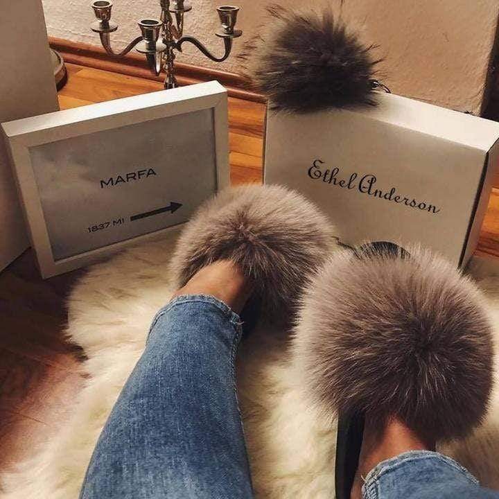 FabFlurry - Ladies Luxury Fluffy Slides - Homebound Essentials