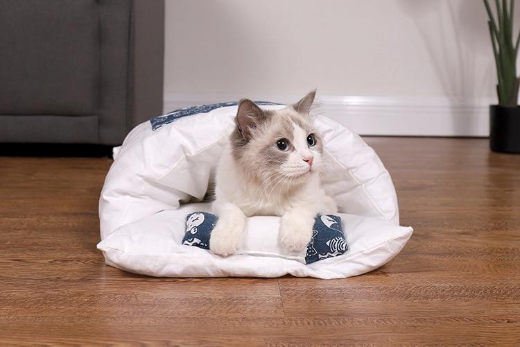 HomeBound Essentials KatKamp - Extra Comfy & Warm Cat Sleeping Bag